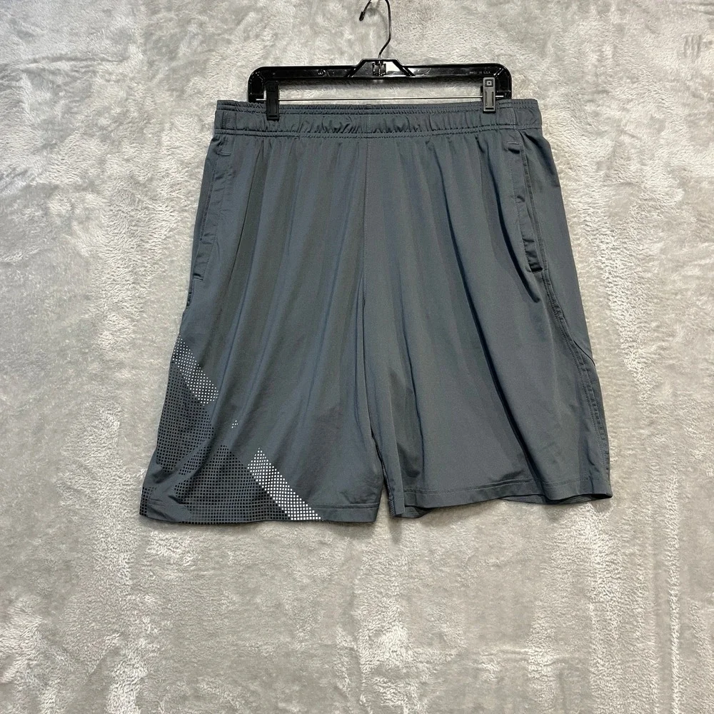 Under Armour Shorts Men XL Gray Graphic Print Loose Fit Athletic Gym Workout